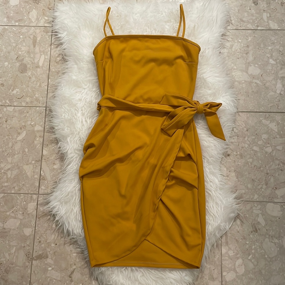 Windsor mustard yellow size medium dress worn once